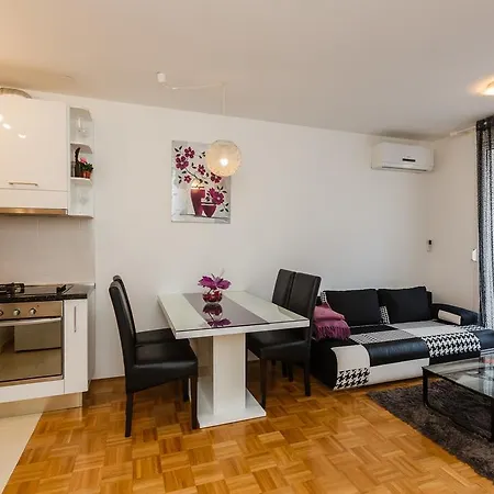 Apartment Apartman Hana Split *